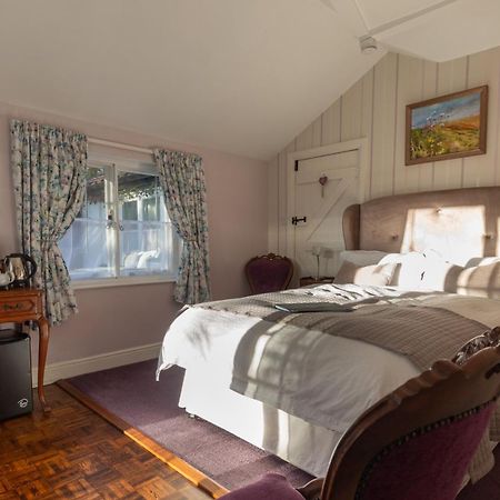 Frogs Hall B&B Eye  Eksteriør billede