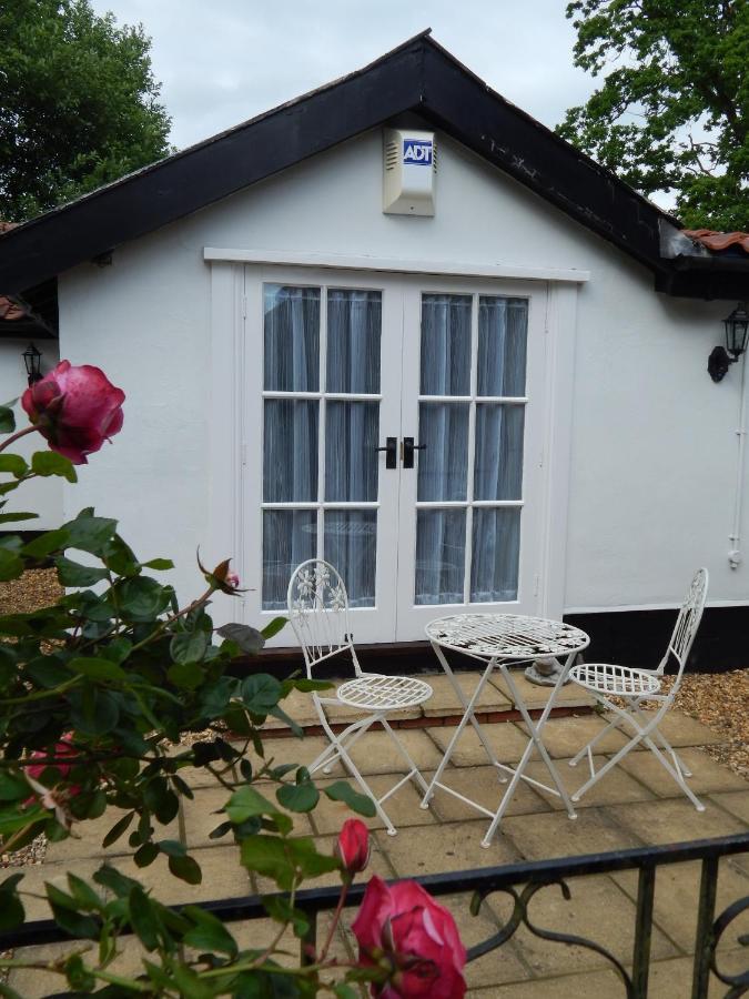 Frogs Hall B&B Eye  Eksteriør billede